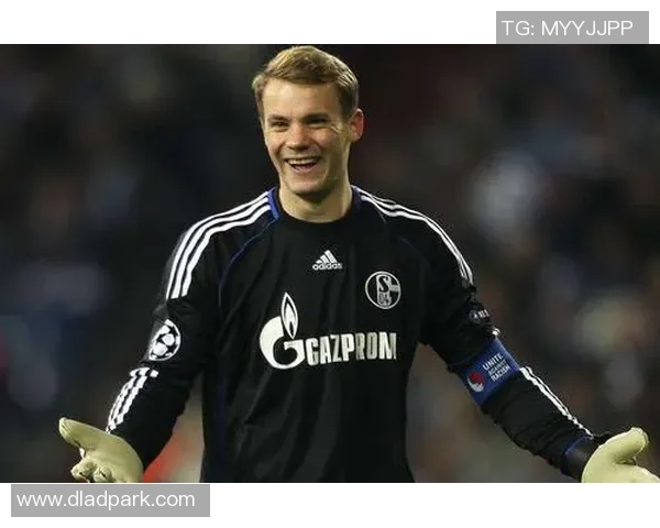 诺伊尔：守护球门的传奇门将与他不凡的职业生涯回顾